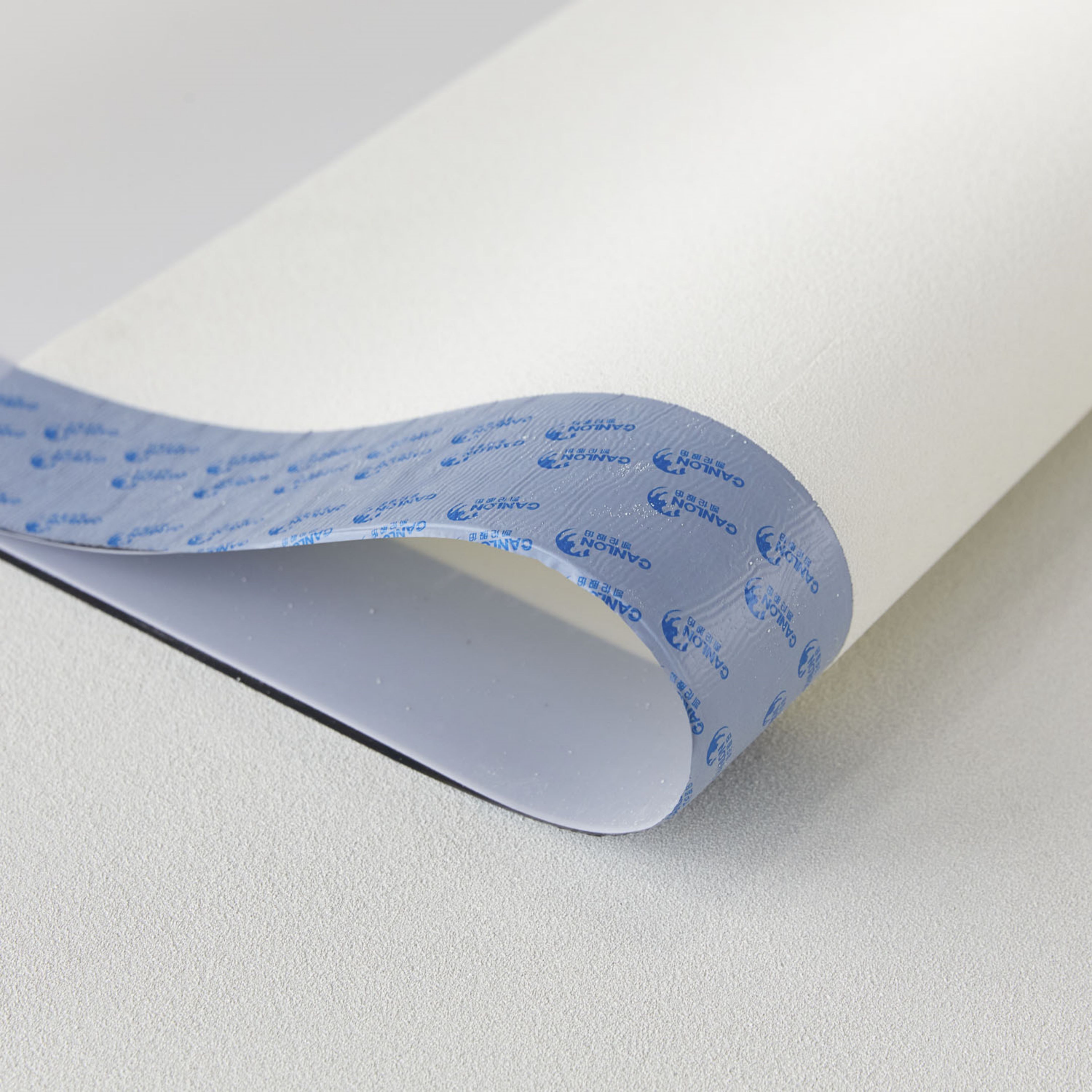 Предварительно примененный Водонепроницающая мембрана.