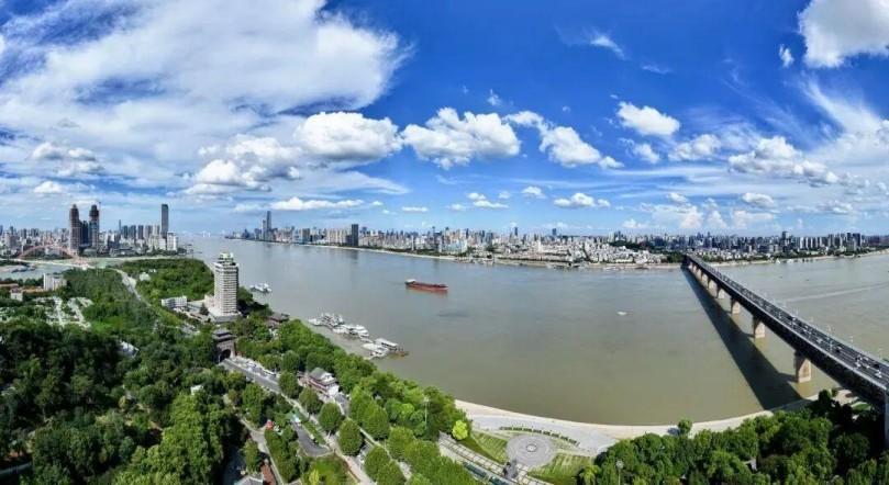 Спецрепортаж о 15-й пятилетке | Обновление городов: бум в 3 триллиона юаней неизбежен. Как хорошо справиться с основной задачей обновления городов?