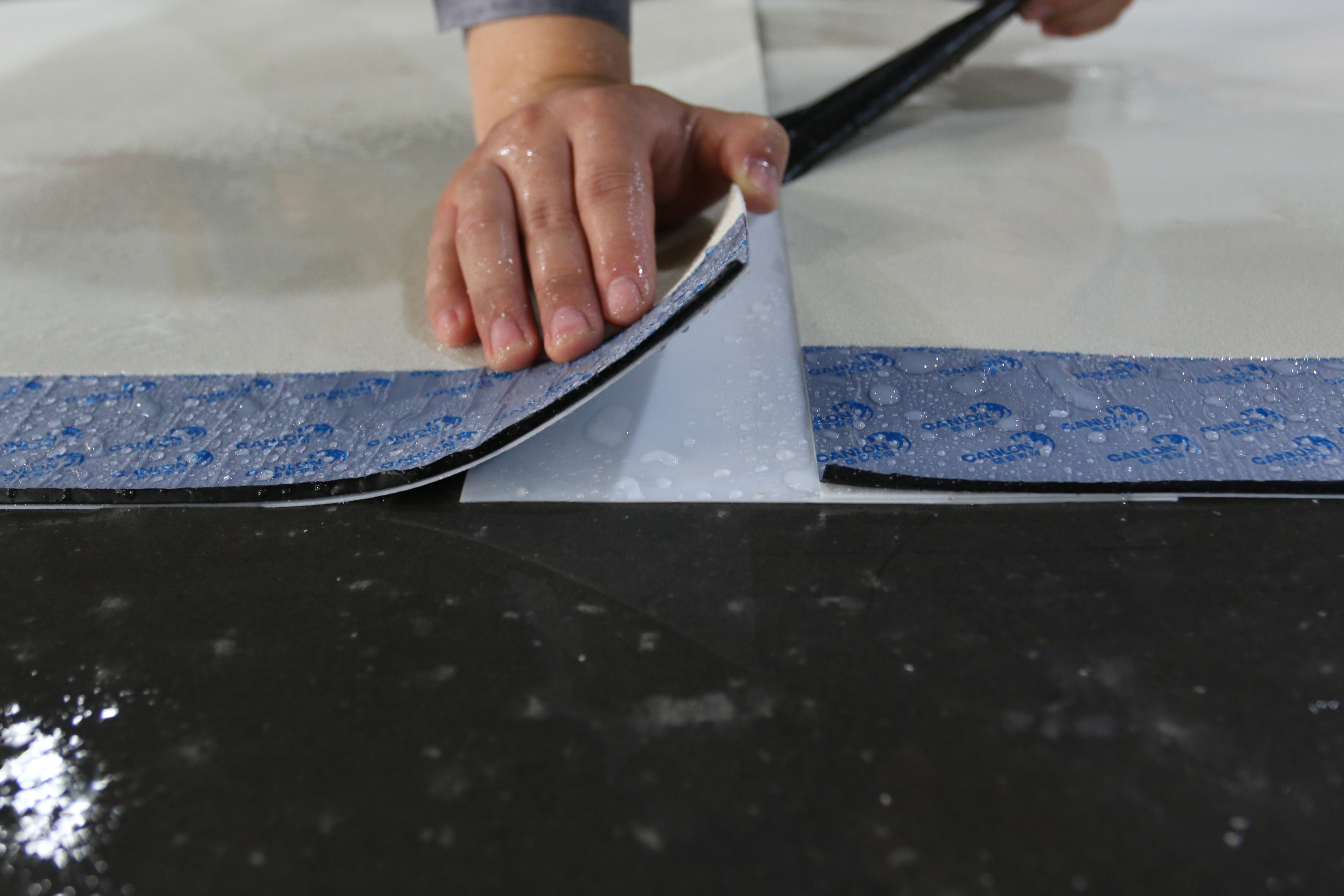 Характеристики предварительно нанесенной гидроизоляционной мембраны MBP Pro 