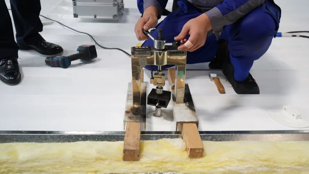 Демонстрация установки крыши Canlon