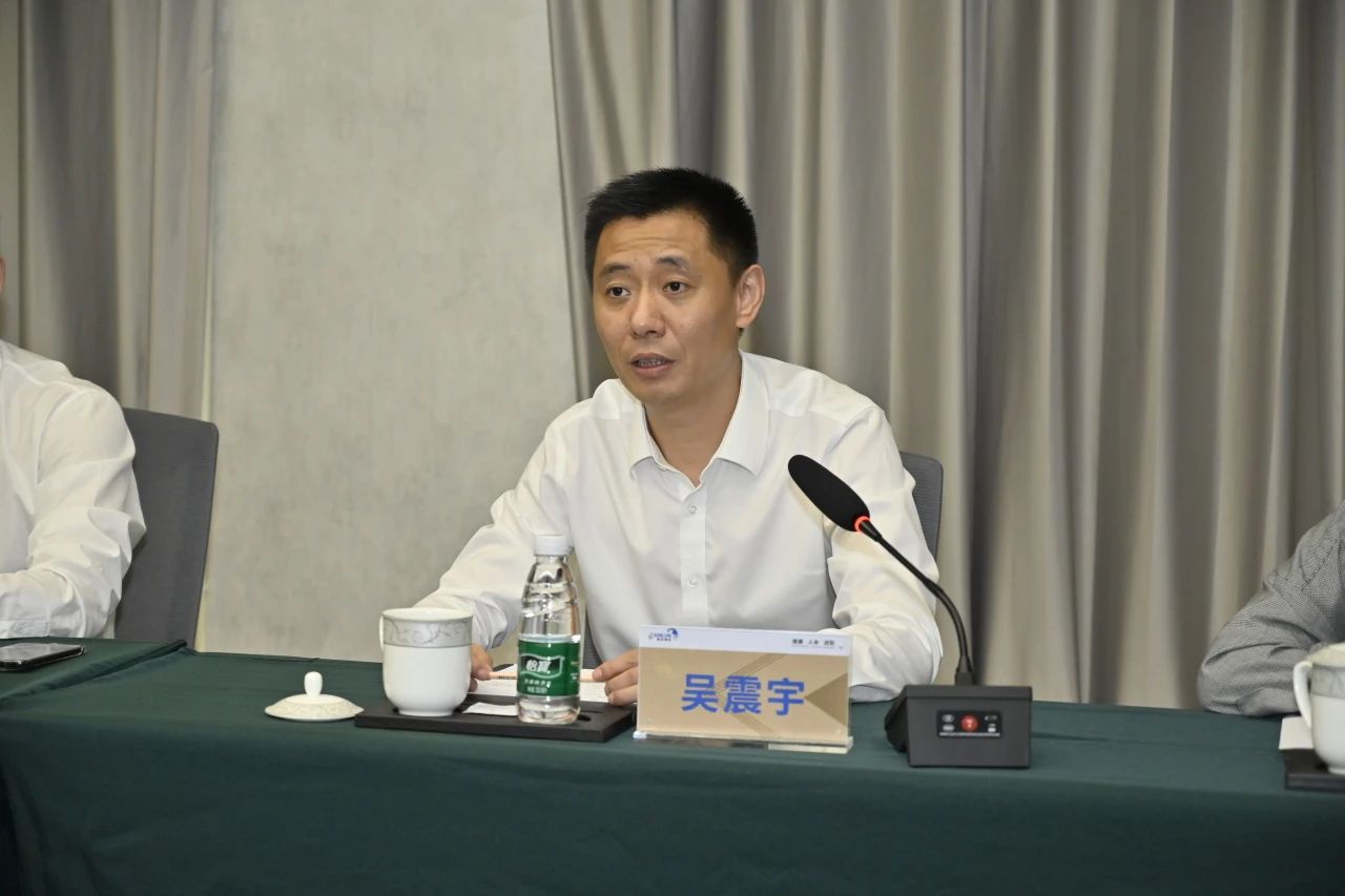 Посещение Молодежной торговой палаты Уцзян CANLON