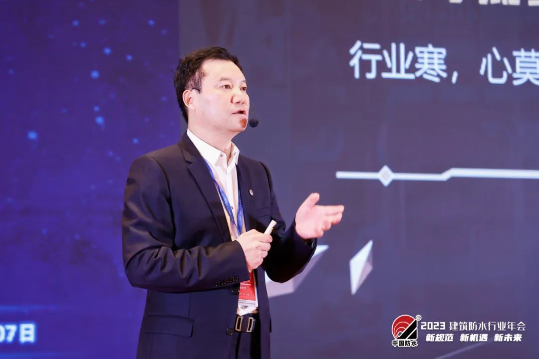 Г-н Цянь Линди, председатель Canlon